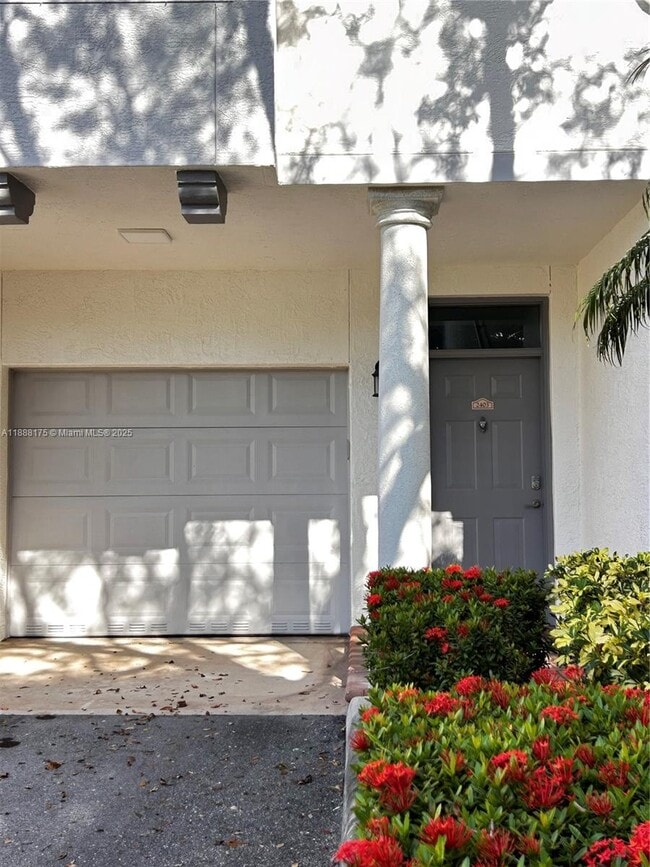 Building Photo - 2054 Alta Meadows Ln