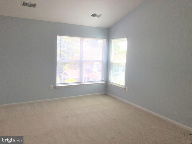 Building Photo - 46902 Wesleyan Ct