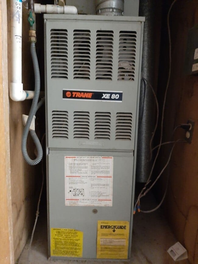 Building Photo - 205 Jim Denton