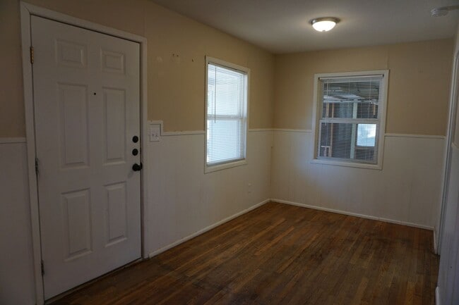 Building Photo - 3404 31st St