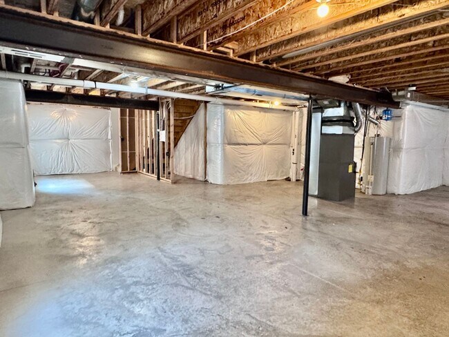 Building Photo - Beautifully Maintained Woodmoor Home Featu...
