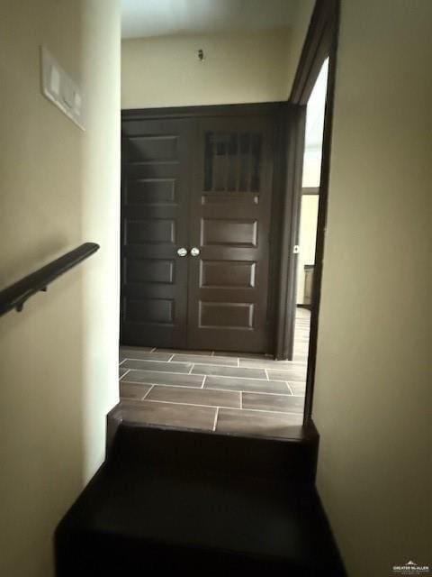 Building Photo - 22 W Daffodil Ave