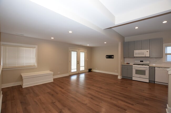 Building Photo - 412 Lincoln Ave