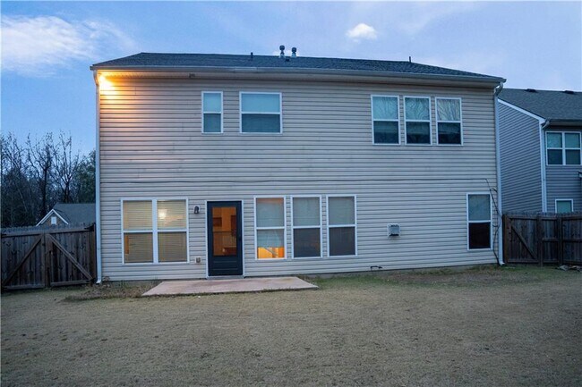 Building Photo - 2581 Southhaven Ln