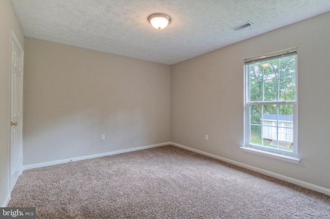 Building Photo - 11 St Williams Way