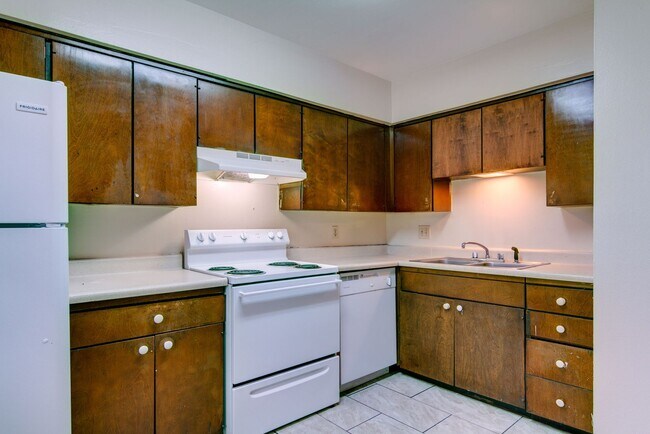 Building Photo - 2 Bedroom Apartment for Lease!