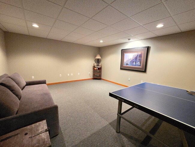 Building Photo - 20 Bonardi Dr