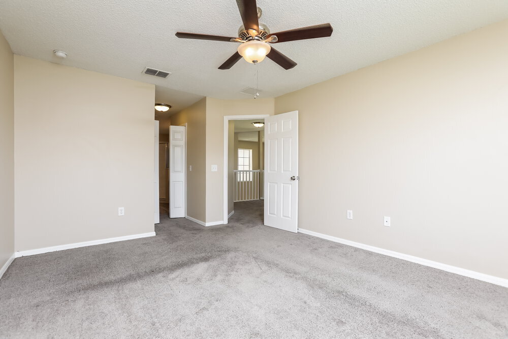 Building Photo - 355 Aylesbury Ct