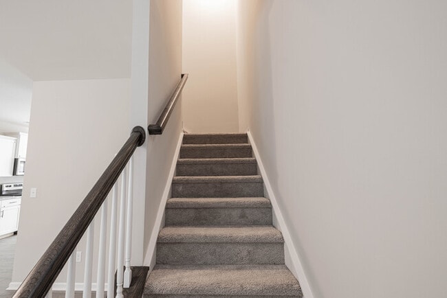 Building Photo - BEAUTIFUL 3BD/2.5BTH Townhome - MALLARD CREEK- ASK ABOUT OUR JANUARY MOVE IN SPECIAL