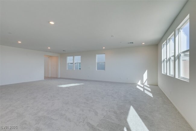 Building Photo - 5632 Hill Spire St