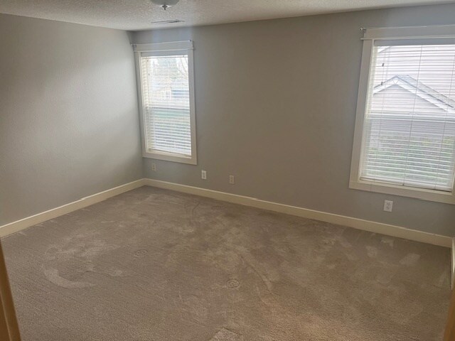 Building Photo - 16062 SW Red Clover Ln.