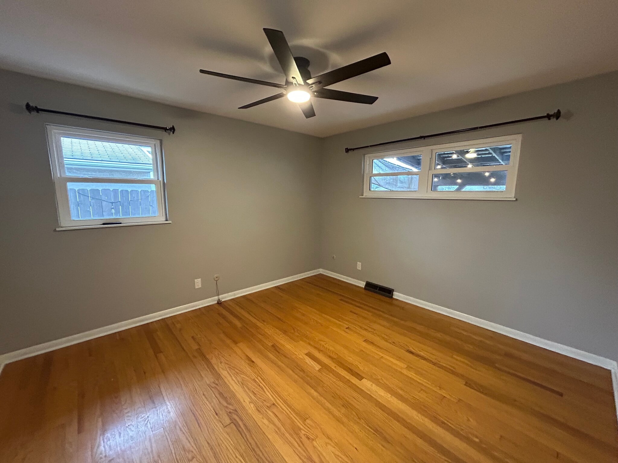 Building Photo - 1008 Lambeth Dr