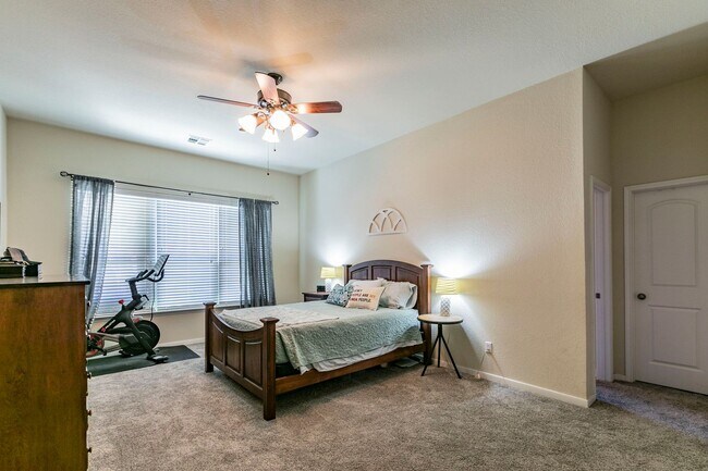 Building Photo - 4 BEDROOM, 3 BATH, BELTON ISD
