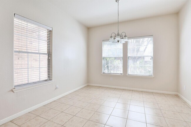 Building Photo - 3714 Siebinthaler Ln