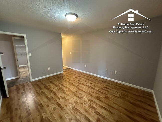 Building Photo - 107 Spruce Dr