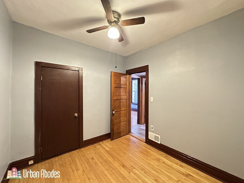 Building Photo - 3530 N Elston Ave