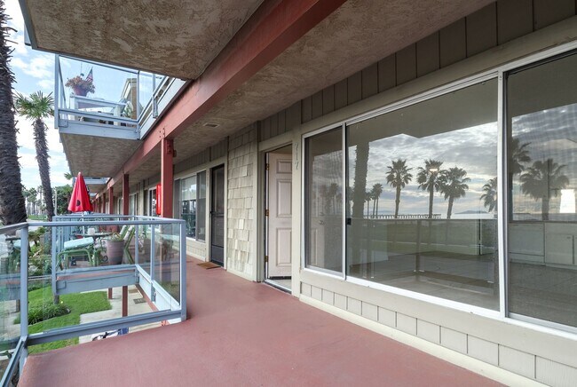 Building Photo - Port Hueneme | Surfside ll | 1 Bed + 1 Bath | Ocean Views | Gated Community | Unfurnished