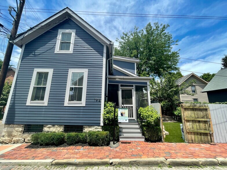 Building Photo - 196 E Columbus St