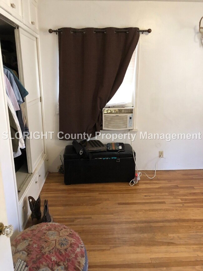 Building Photo - AVAILABLE JUNE - Paso Robles 1 Bedroom / 1 Bathroom Home