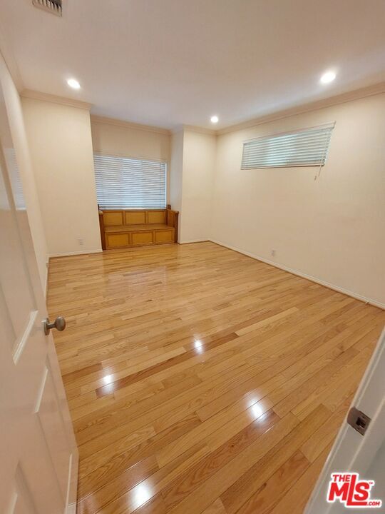 Building Photo - 1808 Franklin Canyon Dr
