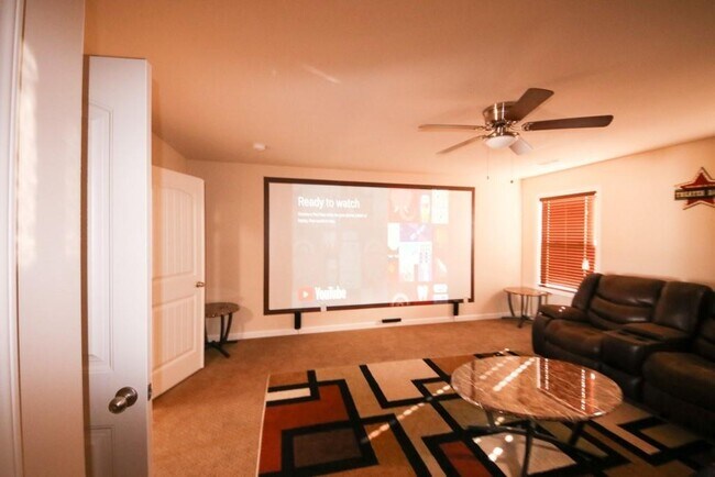 Building Photo - 3415 Pointe Vecchio Cir