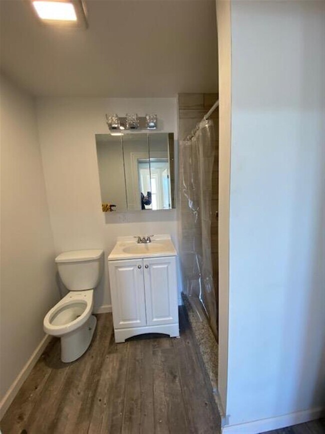 Building Photo - 289 Windsor St