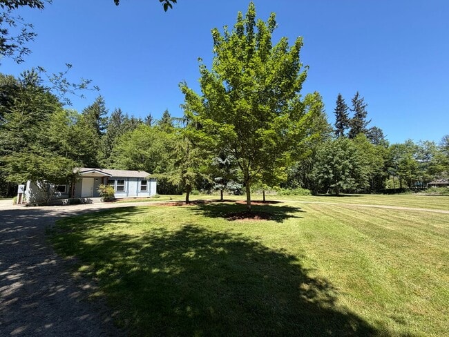 Building Photo - Peaceful Living – 3 Bedroom, 2 Bath Single-Family Home