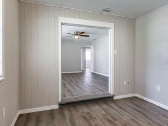 Building Photo - 1526 28th St N