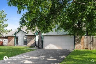 Building Photo - 2705 Pinto Trail