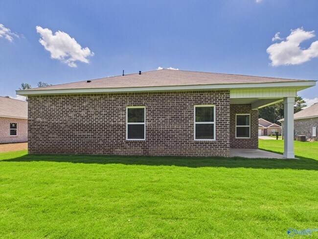 Building Photo - 1325 Eidson St