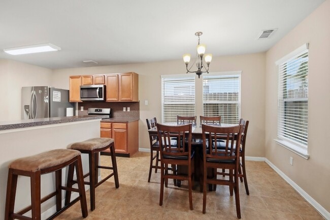 Building Photo - 25450 Barmby Dr