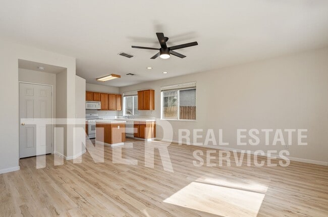 Building Photo - 11501 Pyrites Way