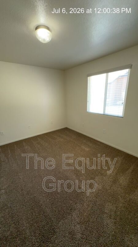 Building Photo - 2664 W Lark Ave