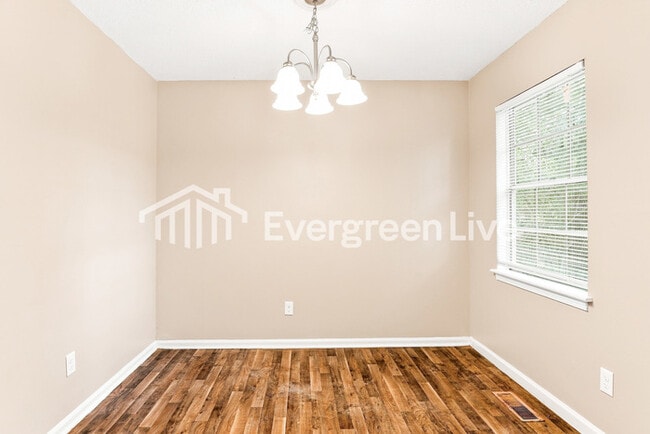 Building Photo - 1737 Molly Dr