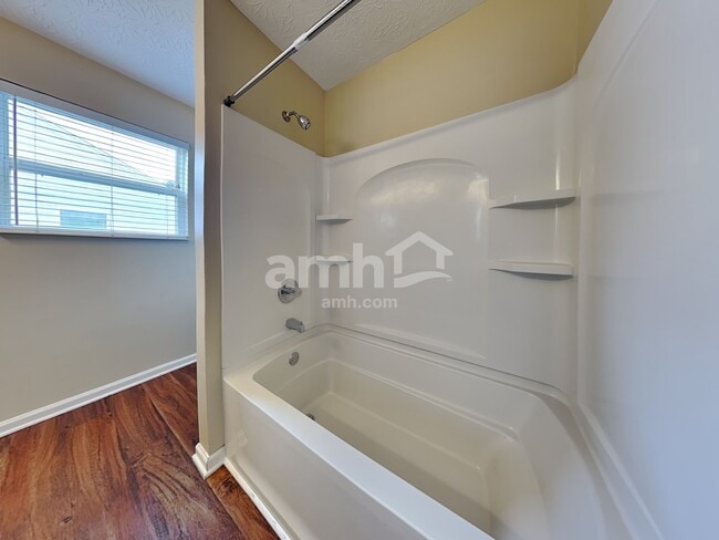 Building Photo - 45 Saddle Creek Ln