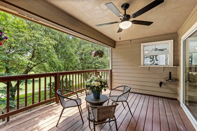 Building Photo - 170 April Cove