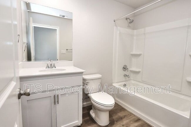 Building Photo - 47 Brookbay Way