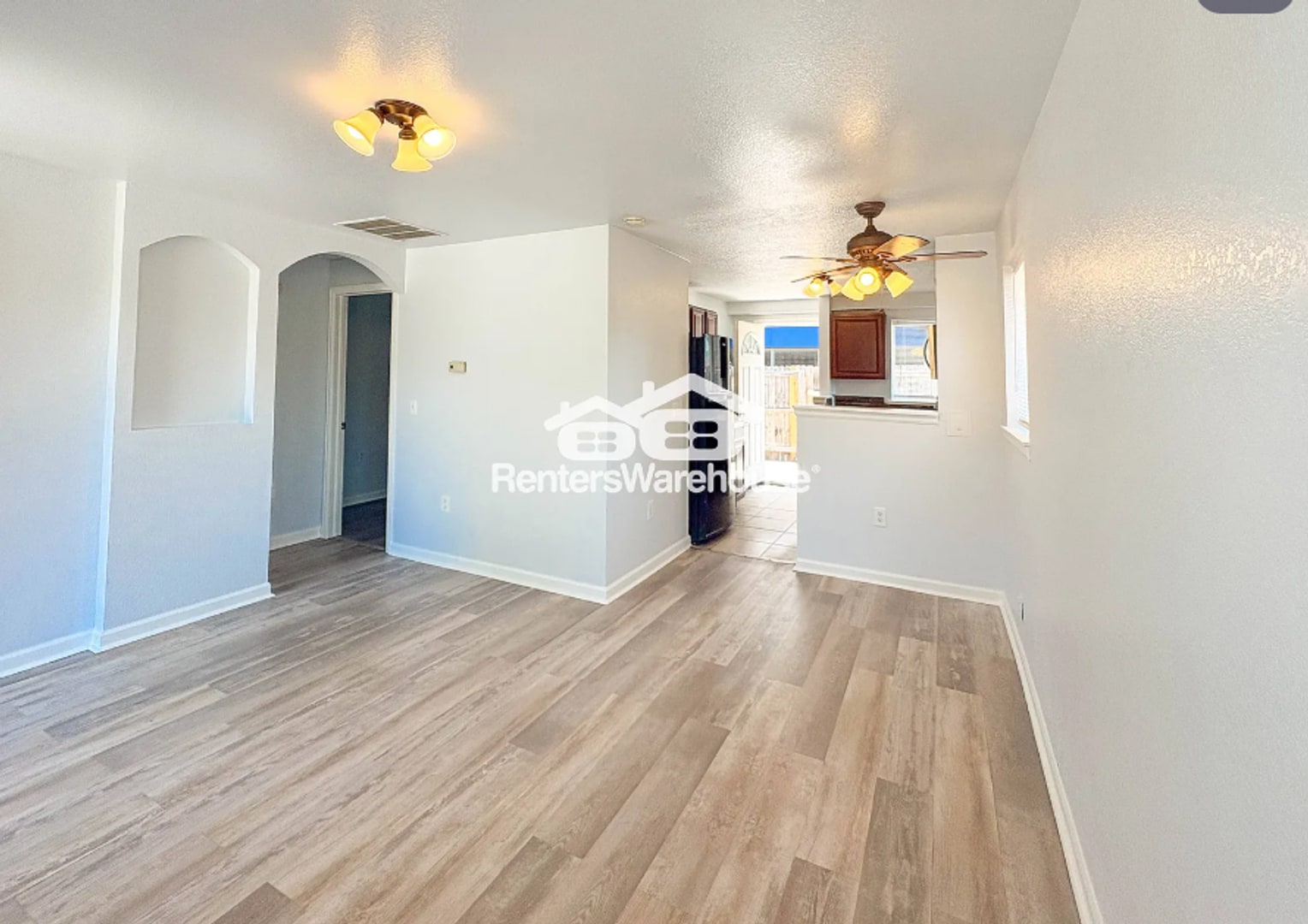 Building Photo - 1544 Valentia St