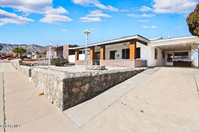 Building Photo - 3605 Taylor Ave