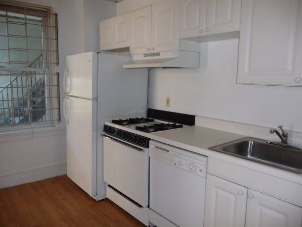 Building Photo - 218 N Craig St