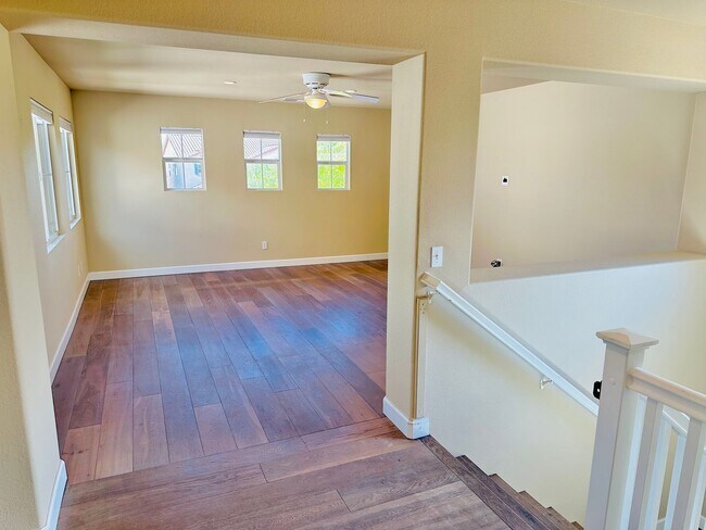 Building Photo - 5 bedroom Pool Home for rent in Murrieta