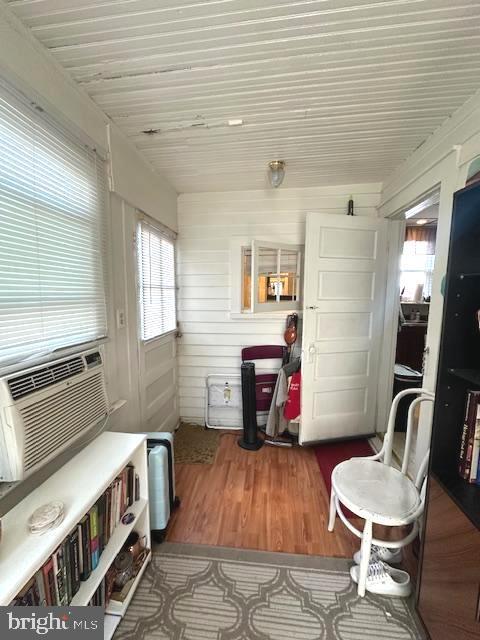 Building Photo - 803 Wolfe St