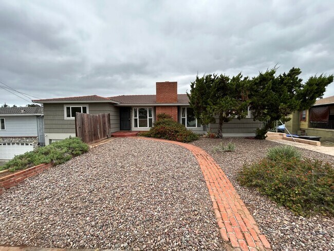 Building Photo - 5074 La Dorna St