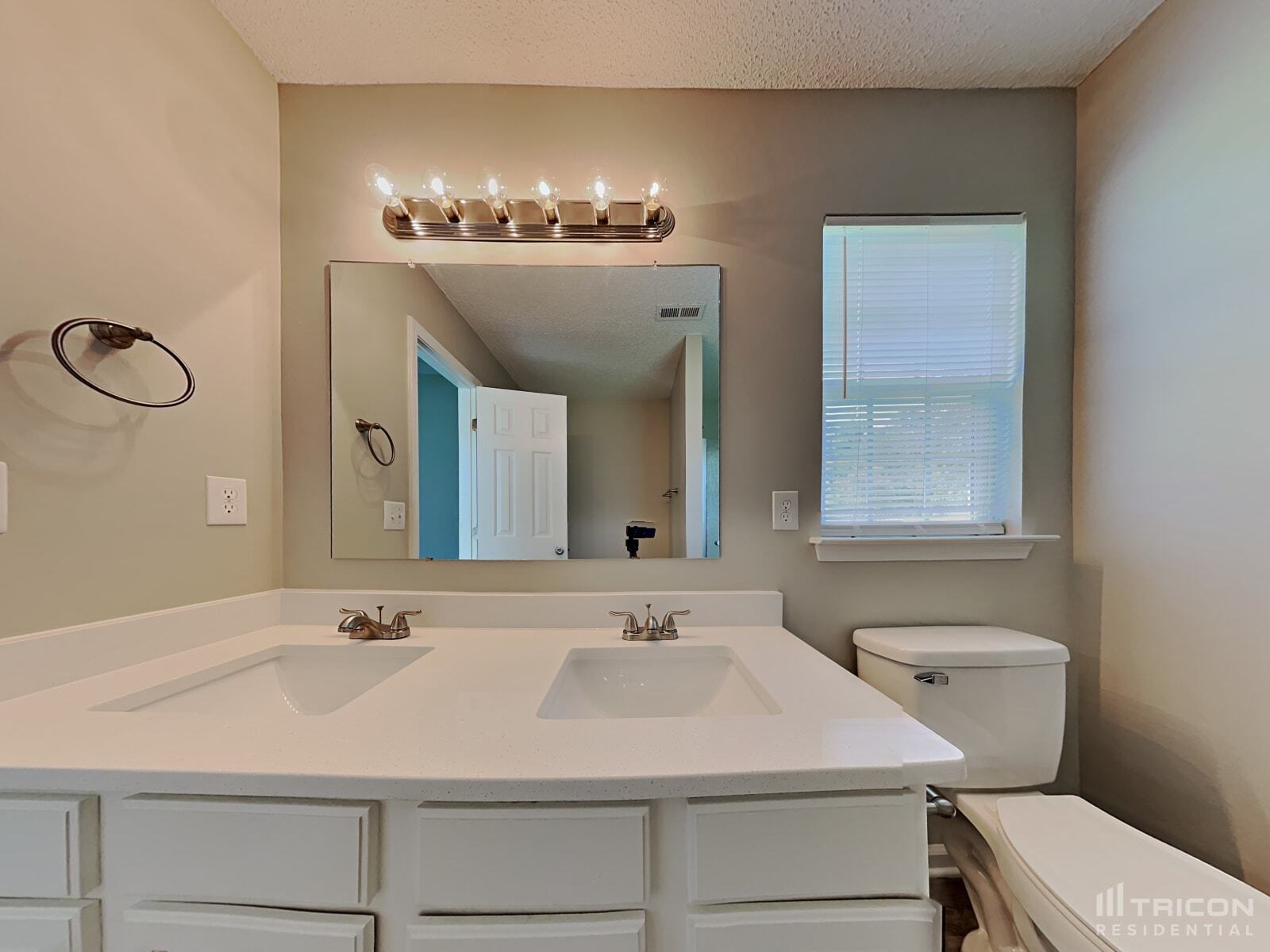 Building Photo - 5243 Moonlight Trail SW