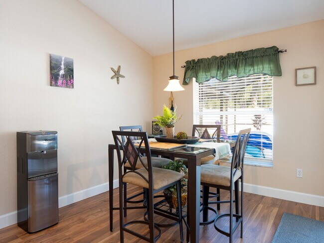 Building Photo - Move in with Zero Deposit! Turnkey Furnish...