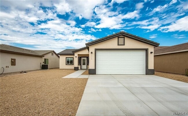 Building Photo - 5079 S Jacaranda Pl