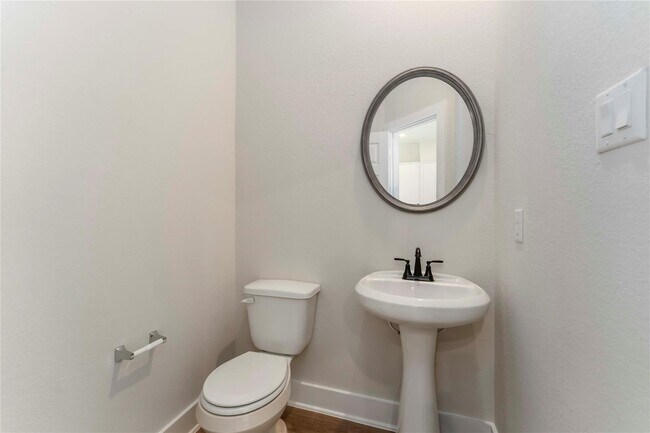 Building Photo - 13437 Sun Cay Dr