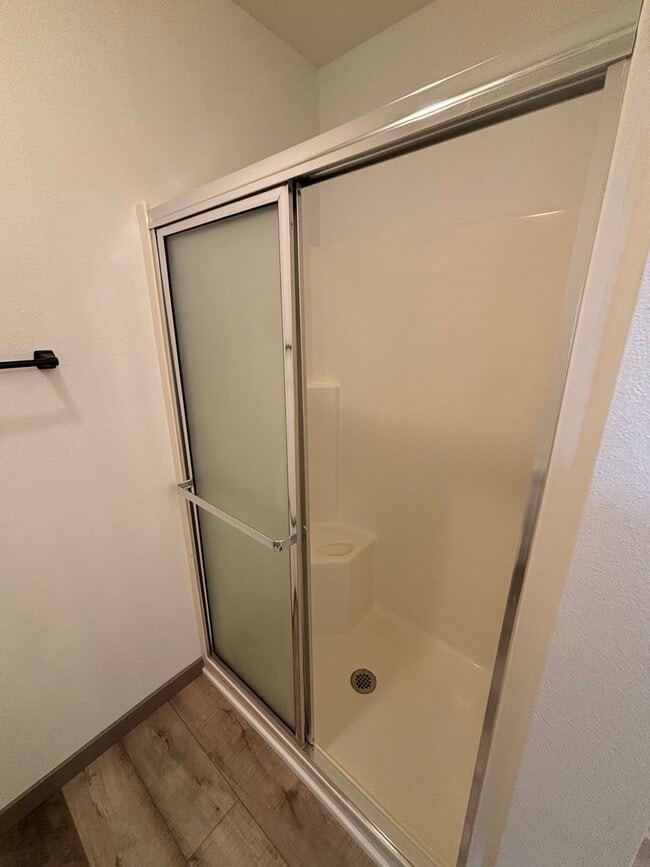 Building Photo - Remodeled Midtown Apartment (APP#244)