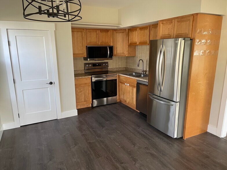 Building Photo - 159 Washington St