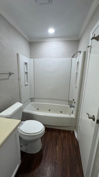 Building Photo - 400 W South Town Dr